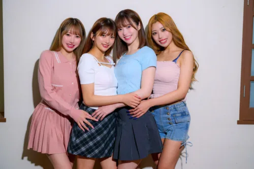 kure026 | りお＆ひなた＆かりん＆ゆい (電影シロウト-黒歴史-) の素人AV女優は誰？無料でエロ動画を視聴できる？